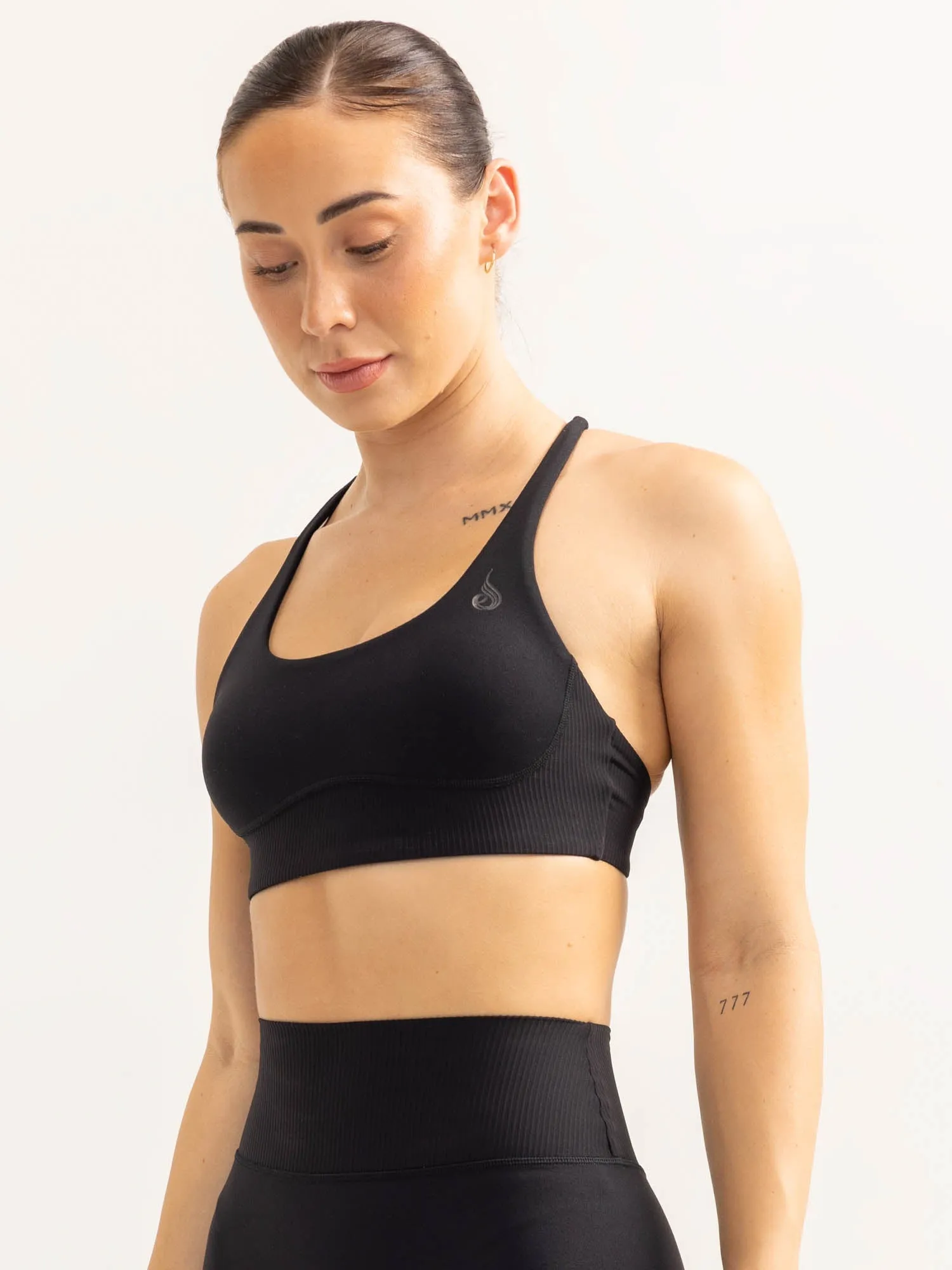 Activate Scoop Neck Sports Bra - Black