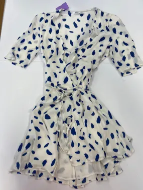 Blue & White Dress Casual Short Reformation, Size M