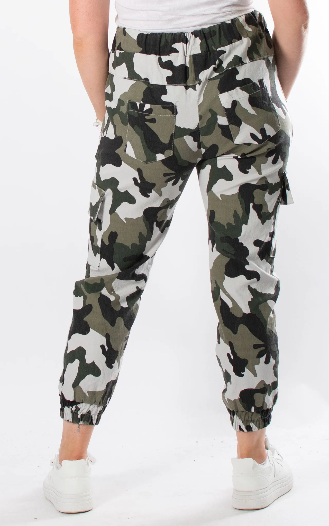 Camo Cargo Magics | Winter White