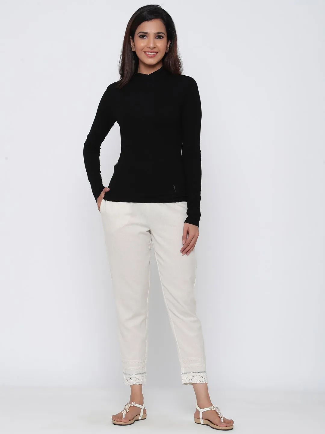 Juniper Off-White Solid Cotton Flex Slim Fit Women Pants With One Pocket