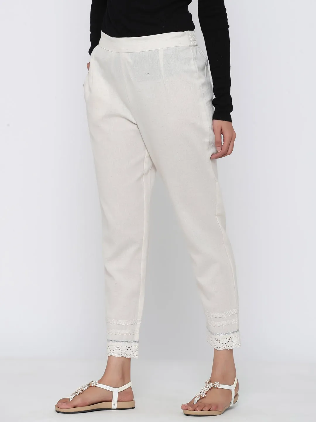 Juniper Off-White Solid Cotton Flex Slim Fit Women Pants With One Pocket