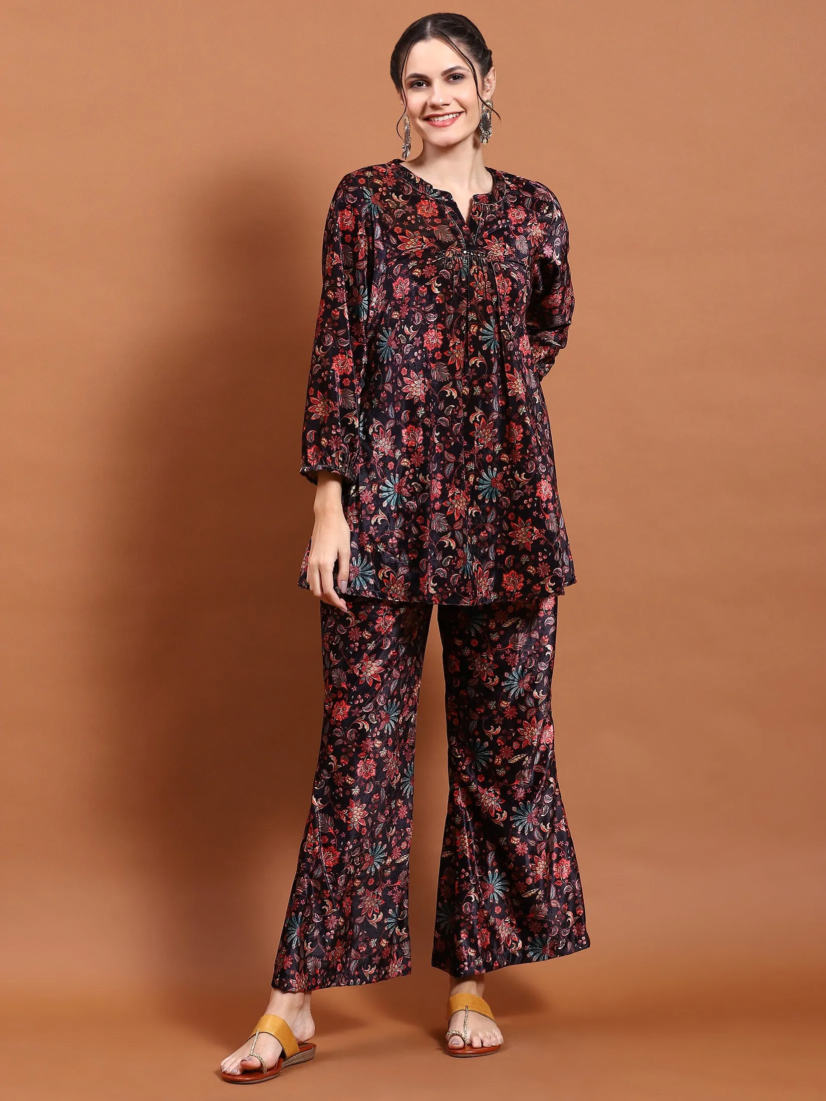 Winter Women Black Floral Print Co-Ord Set